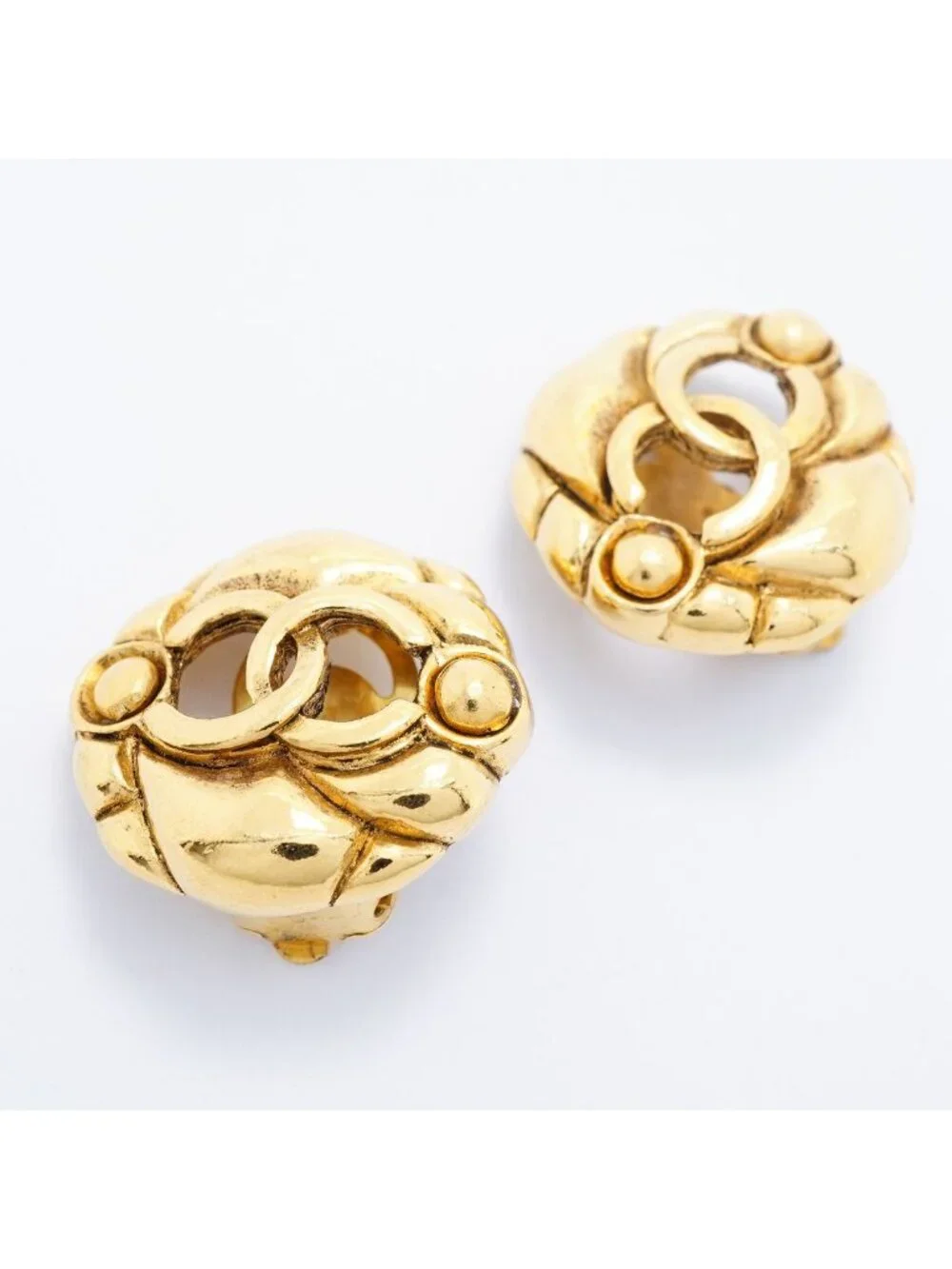 Chanel Earrings Vintage CC Logo Round